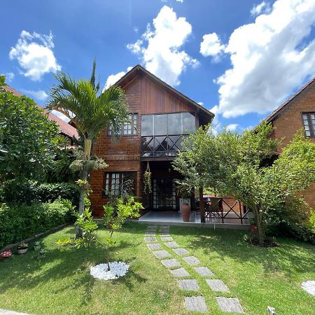 Lindo Chale Em Gravata - Condominio Mont Blanc V ภายนอก รูปภาพ